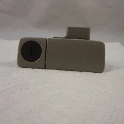 Nissan Xterra Pathfinder Altima Máxima Quest 1996-2006 guantera pestillo gris OEM Foto 1 de 4