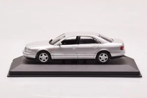433013006 Audi A8 D2 Silver Minichamps 1/43 - Picture 1 of 4