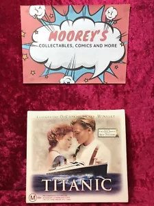 Titanic VHS Collectors Box Set Includes VHS Tape Film Cell - Foto 1 di 7