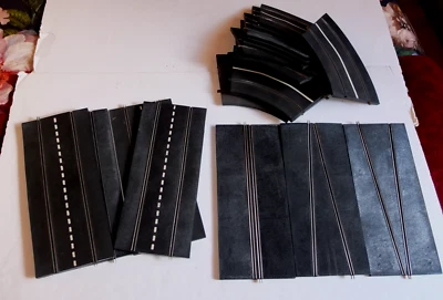 SCALEXTRIC TRI-ANG: LOT ANCIENNES PISTES , RAILS ,ANNÉES 60. - Photo 1/4