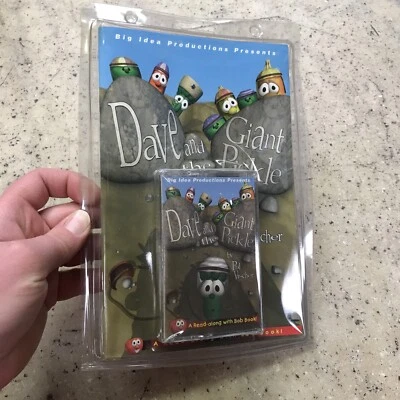 NOS Vntg 1997 Veggie Tales READ ALONG Dave And The Giant Pickle CASSETTE & Book - Image 1 of 4