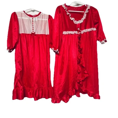 Vintage Nylon Moonbeams Gown Robe Set 2 Pc Toddler 2T Red w Lace Trim Christmas - Image 1 of 4