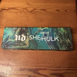 Paleta de sombras de ojos maquillaje Urban Decay X Marvel Studios She Hulk nueva sin caja - Imagen 1 de 6