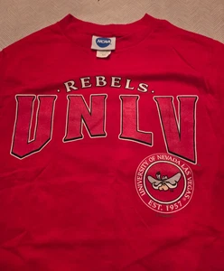 UNIVERSITY NEVADA LAS VEGAS SMALL- 8 RED SHIRT. - Picture 1 of 6