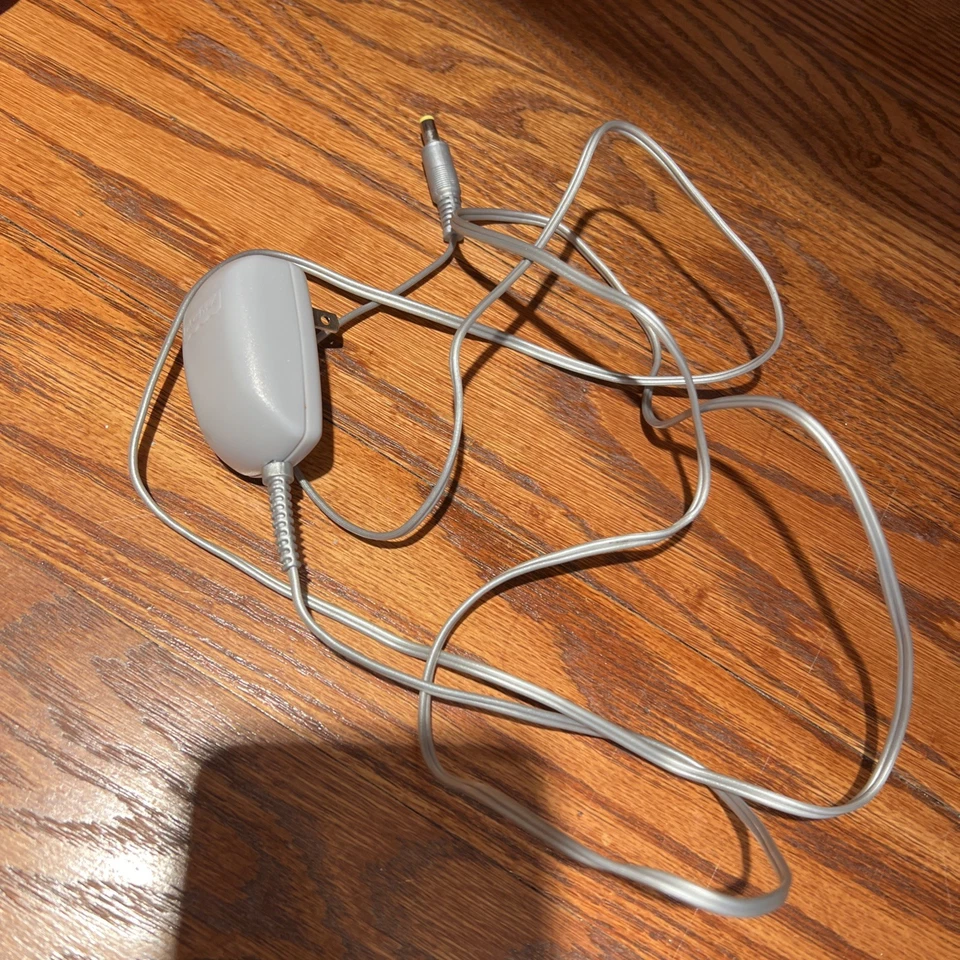 Adaptador CA Fisher Price original parte marrom cabo de alimentação suporte giratório substituição - Imagem 1 de 3