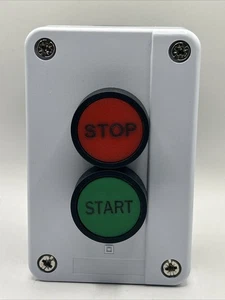 YC-MOM-E2GR22-C STOP START BUTTON STATION GRÜN / ROT 2NO 2NC KONTAKTBLÖCKE MOM - Bild 1 von 3