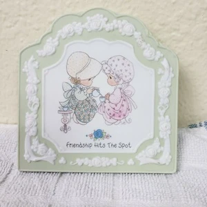 VTG Precious Moments Porcelain Wall Plaque “Friendship Hits The Spot” 94 - Picture 1 of 2