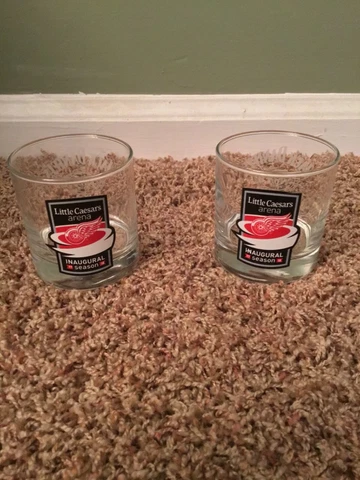 Jack Daniels Little Caesar’s Arena Inaugural Season Glass Lot of 2 Red Wings Cover