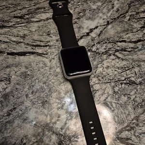 Apple Watch Series 3 42mm GPS - Silver Aluminium - Black Straps - Picture 1 of 3