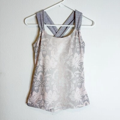 Sujetador deportivo Prana beige gris geométrico correa cruzada incorporado camiseta sin mangas pequeño Foto 1 de 4