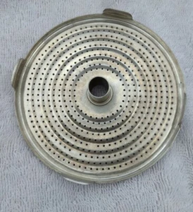 PYREX: FLAMEWARE COFFEE POT #7759 PARTS: BOTTOM metal STRAINER only, VTG - Picture 1 of 4