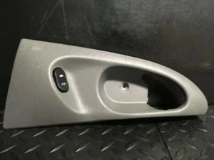 1987 Ford F150 Rear Passenger Window Control w/Bezel - Picture 1 of 9
