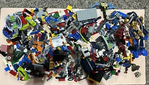 Lego Lot 3 Lbs 5 Oz. Bionicle Technic & More Unsorted - Picture 1 of 9