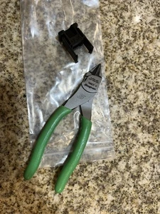 Snap-on Tools GREEN Soft Grip 6" Diagonal FLUSH CUT Pliers 786CF - Picture 1 of 1