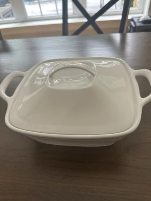 CRATE & BARREL White Porcelain Square Covered Handled Serving Dish RARE 9.5" - Image 1 of 4