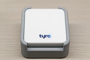 tyro Go Holder Dock Stand - Picture 1 of 5