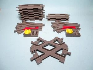 Lego Duplo Eisenbahn - Schienen - 2x Weiche, Kreuzung, Kurven, Gerade #6069 - Bild 1 von 2