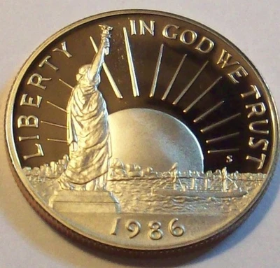 1986 S STATUE LIBERTY CENTENNIAL ELLIS ISLAND CLAD HALF DOLLAR COMMEMORATIVE - Image 1 of 2