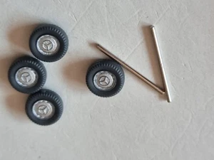 Lot 1410 Konvolut 4 Räder für  MB Pkw von Wiking in 1:87 aus Sammlungsbestand - Bild 1 von 1