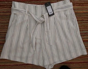 New Look Shorts Size 14 BNWT. - Picture 1 of 4