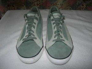 hurley slip on shoes