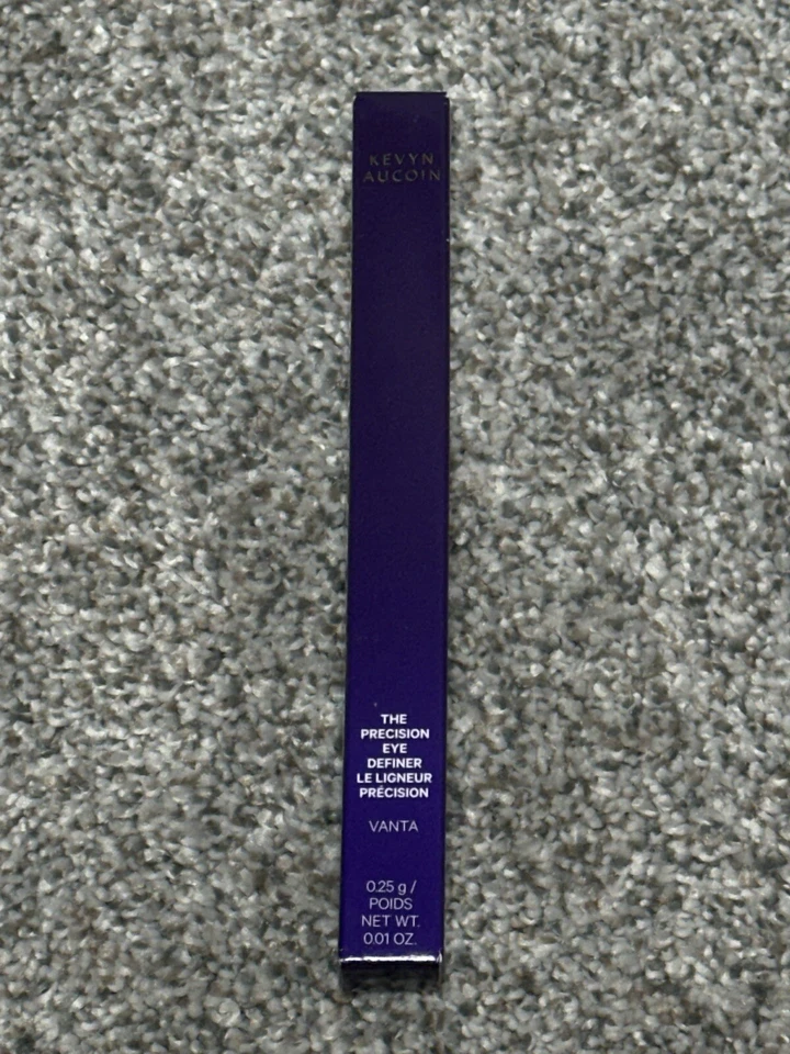 Kevyn Aucoin The Precision Eye Definer Vanta Black. Eyeliner