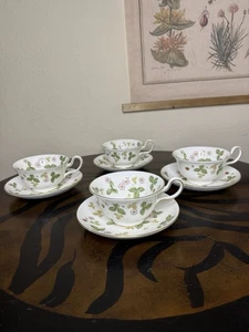Vintage Wedgwood Bone China Wilde Erdbeere Teetasse & Untertasse 4er Set (R4406) - Bild 1 von 9
