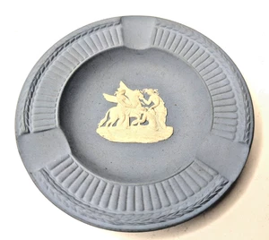 Vintage Wedgewood Blue Jasperware Ashtray or Trinket Plate (Dia) 11.5cm - Picture 1 of 4
