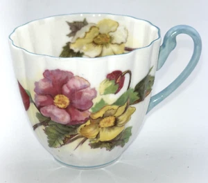 Shelley Begonia Ludlow geformte Demitasse Tasse nur überbacken geriffelt blau rosa Vintage - Bild 1 von 10