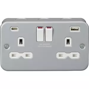 Metal Clad 13Amp 2 Gang Wall Plug Socket with USB A + C Heavy Duty Industrial - Picture 1 of 2