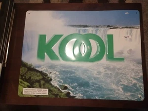 Letrero metálico vintage de cigarrillos KOOL 1994 cascada agua exterior - Imagen 1 de 6