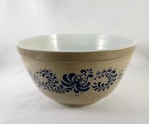Pyrex Homestead Blue Floral 1.5L Nesting Bowl #402 - Picture 1 of 5