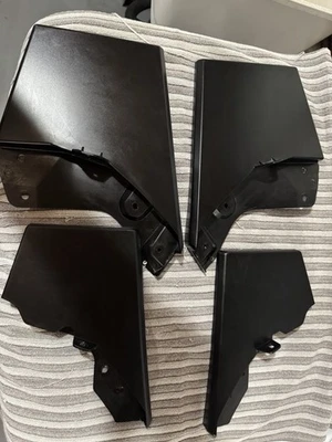 Guardabarros originales Toyota Tacoma Foto 1 de 4