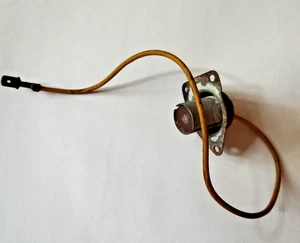 FIAT 850 SPIDER 1967-72 USADO LICENCIA BOMBILLA ENCHUFE - Imagen 1 de 2