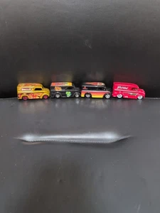 Hot Wheels Dairy Delivery 2006 ¡Lote suelto de 4 pantallas solamente!!! - Imagen 1 de 3