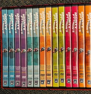 Monty Python's Flying Circus complete TV series on 14 DVD box set - Foto 1 di 2