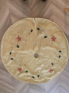 Goldschmuck Weihnachtsbaum Rock 36 Zoll Durchmesser, rot & grün Dekor/Akzente - Bild 1 von 9