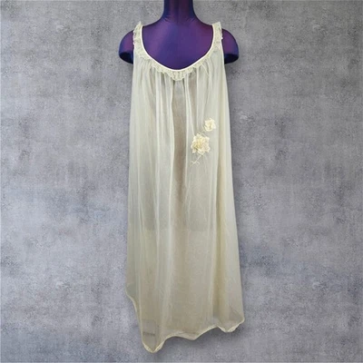 Camisón vintage de nailon floral con ribete de encaje amarillo pálido tocador grande D40 Foto 1 de 4