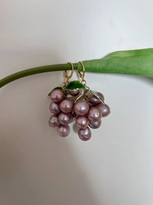 Pendientes de perlas naturales de agua dulce genuinos hechos a mano elegantes con racimo de uva Foto 1 de 4