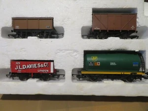hornby 4 x 4 wheel various wagons oo gauge out of set unboxed - Picture 1 of 10