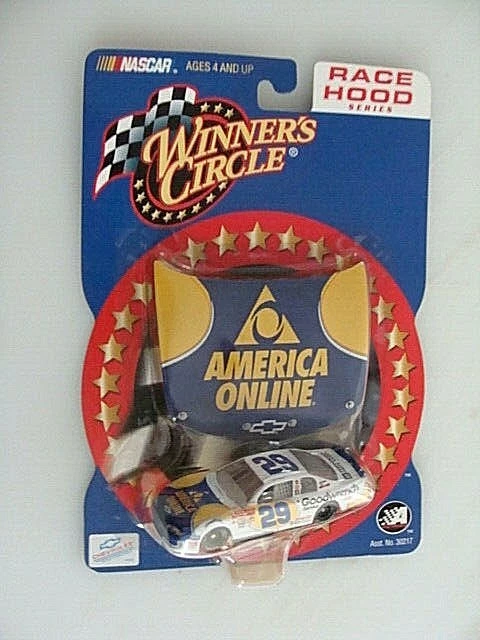 #29 - KEVIN HARVICK - AMERICA ON LINE CHEV - Winners Circle 2002 - 1:64 - NASCAR - Imagem 1 de 4