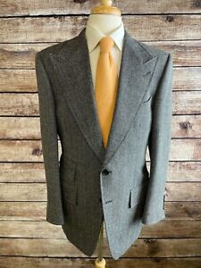 LNWOT Tom Ford Heavy Tweed Wool Suit 44R (37x31 pants) Base T Peak Lapel