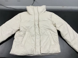 Abercrombie & Fitch Vegan Leather Mini Puffer Jacket Cream Puffy Coat Gr. S - Bild 1 von 9