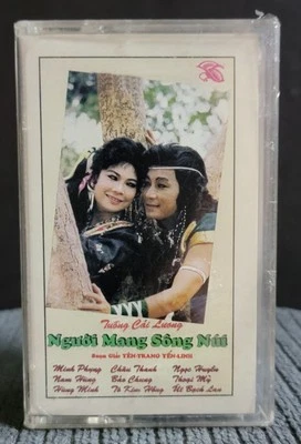 Cải Lương Người Mang Sông Núi. - Image 1 of 2