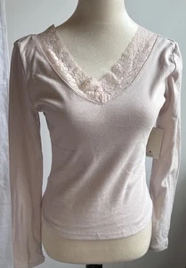 Pink Republic Juniors Top NWT SZ S V-Neck/Back Lace Trim Long Sleeve Pink Casual - Picture 1 of 9