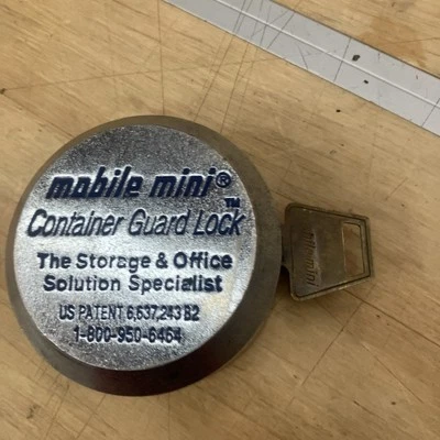 Mobile Mini Storage Guard Lock and Key safety lock shield very nice! - Image 1 of 4