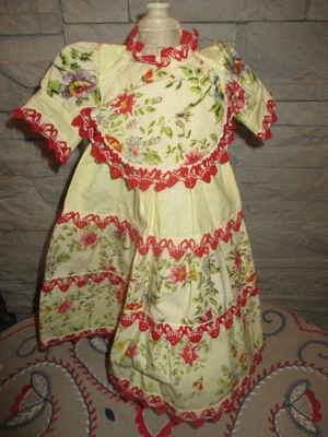 ROBE POUR POUPEE ANCIENNE  / TBE - Photo 1/2