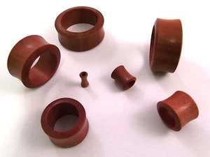 PAIR (2pcs) Organic Saba Wood Carved Ear Tunnels No Metal - Picture 1 of 1