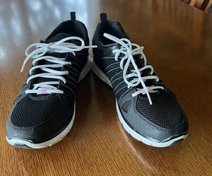 NEW sz 10 Skechers Womens Synergy Look Book 11963S Black Running Shoes Sneakers - Picture 1 of 7