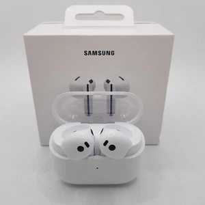 Samsung Galaxy Buds3 SM-R530 True Wireless Bluetooth Earbuds New Silver - Picture 1 of 3